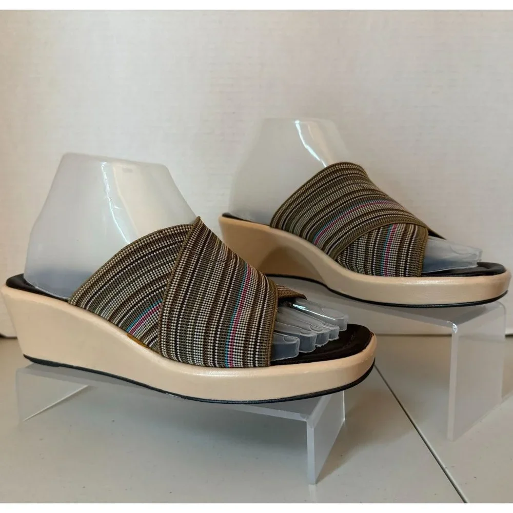 Donald Pliner Wedge‎ Slip-On Sandal Shoes Women US 7.5 Striped Comfort Spain